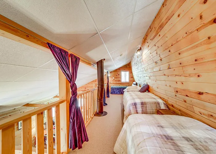 Hike & Atv: Secluded W/ Deck Holiday home