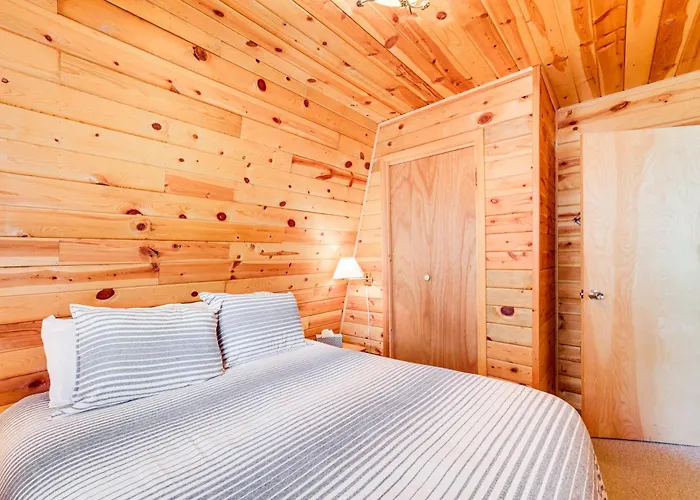 Hike & Atv: Secluded W/ Deck Holiday home *